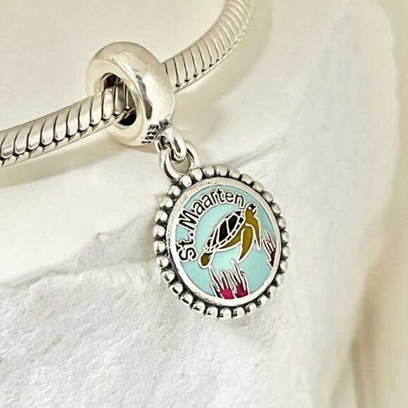 Pandora St,maarten Sea turtle Dangle S925 Silver Charm - Picture 1 of 4